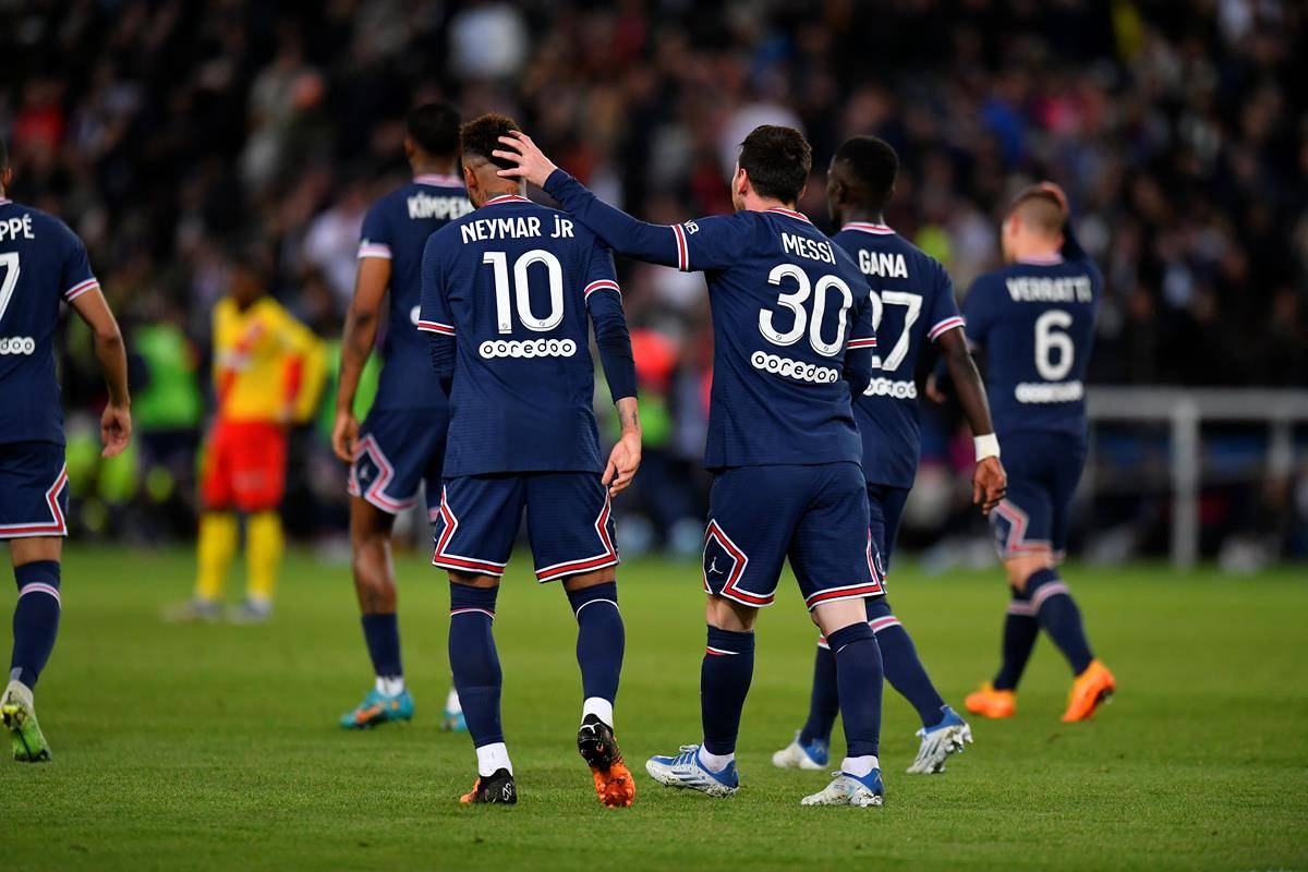 米兰体育 -包含多伦多猛龙迎法甲关键赛；今晚手感冰凉；目标明确；更衣室氛围转暖的词条