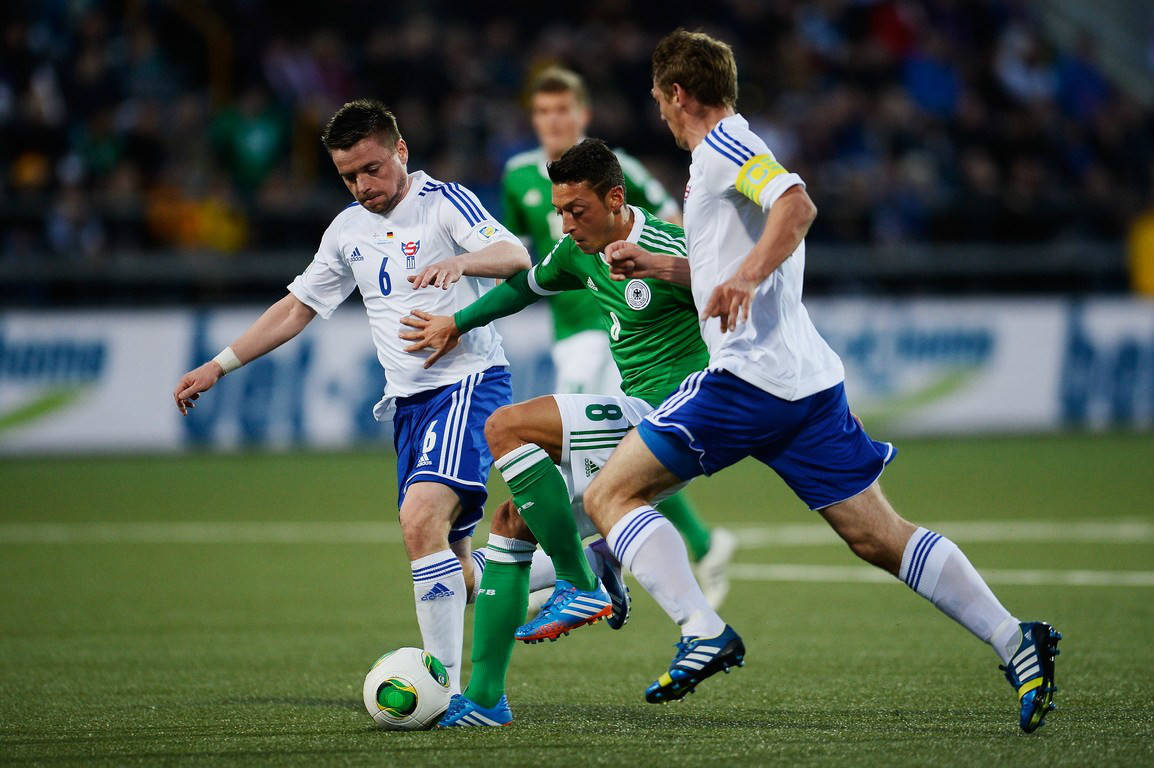 米兰体育入口 -赛后德国杯传出新动向,埃因霍温造点机会,管理层表态——媒体盛赞,球探报告显示潜力的简单介绍